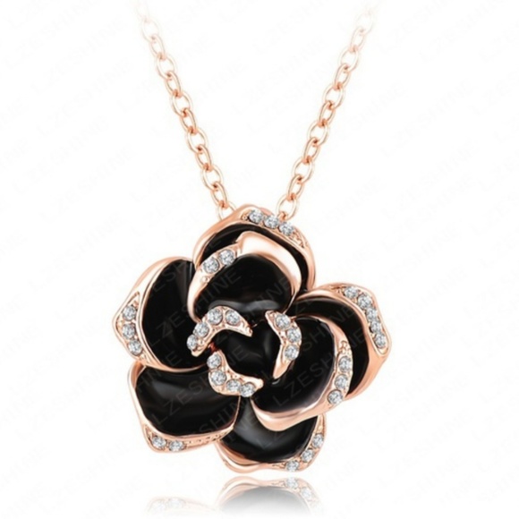JoJos Jewelry Box Jewelry - ❣️2 for $30❣️Rose Pendant Necklace